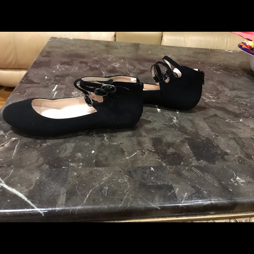 Black flats